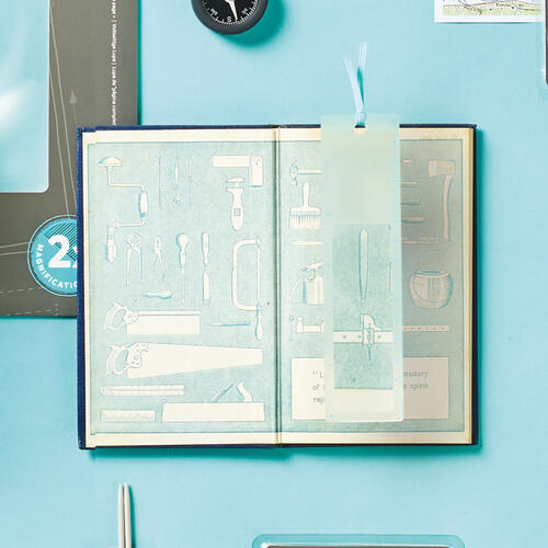 Magnif-i Magnifying Bookmark