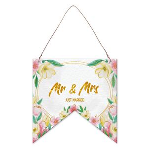 Flag-shaped card | Mr & Mrs, Just Married