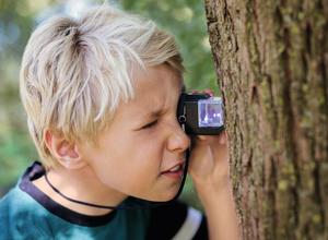Magnifier with 10x magnification