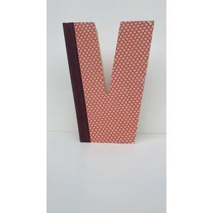 Book - Letter - V - small pink flowers